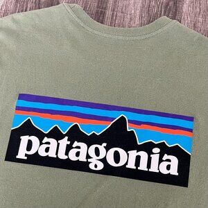 Patagonia P-6 Responsibili-Tee Short Sleeve T-Shirt – Sedge Green - Adult XL